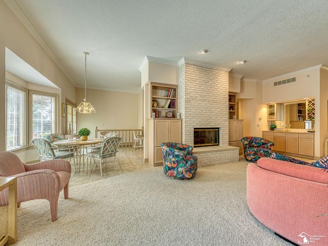 5572 Raven Parkway Drive, Monroe, MI 48161