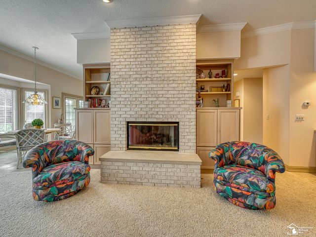 5572 Raven Parkway Drive, Monroe, MI 48161
