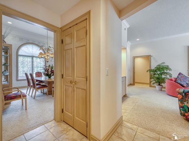5572 Raven Parkway Drive, Monroe, MI 48161