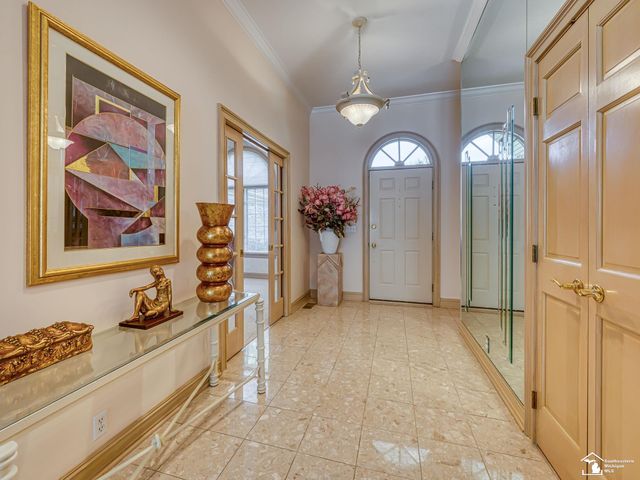 5572 Raven Parkway Drive, Monroe, MI 48161