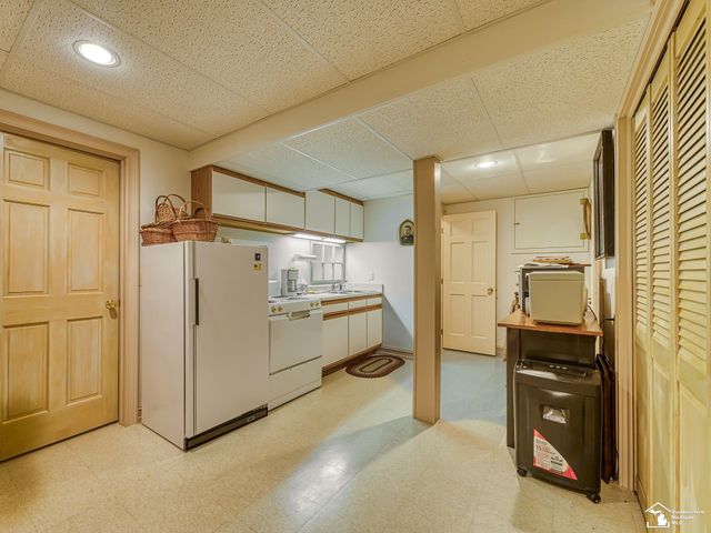 5572 Raven Parkway Drive, Monroe, MI 48161