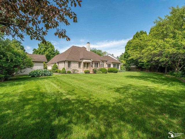 5572 Raven Parkway Drive, Monroe, MI 48161