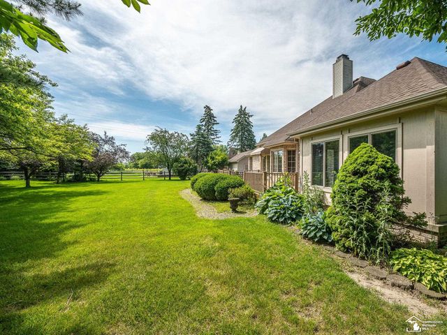 5572 Raven Parkway Drive, Monroe, MI 48161