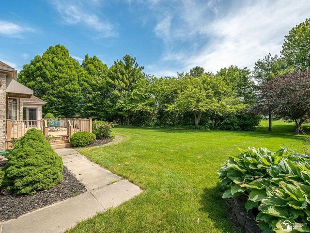 5572 Raven Parkway Drive, Monroe, MI 48161