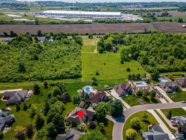 5572 Raven Parkway Drive, Monroe, MI 48161