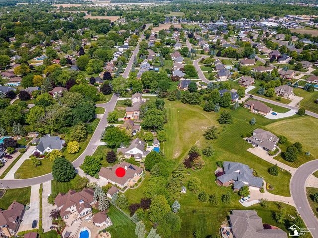 5572 Raven Parkway Drive, Monroe, MI 48161