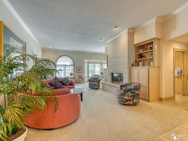 5572 Raven Parkway Drive, Monroe, MI 48161
