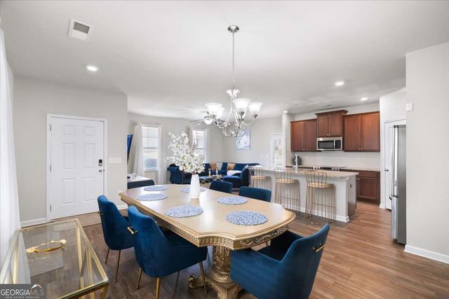 1214 Hawthorne Trail, Atlanta, GA 30344