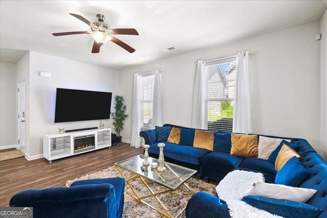 1214 Hawthorne Trail, Atlanta, GA 30344