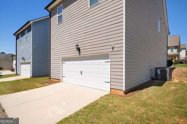 1214 Hawthorne Trail, Atlanta, GA 30344