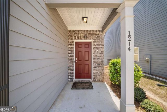 1214 Hawthorne Trail, Atlanta, GA 30344