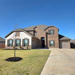 809 Pea Eye Drive, Midlothian, TX 76065