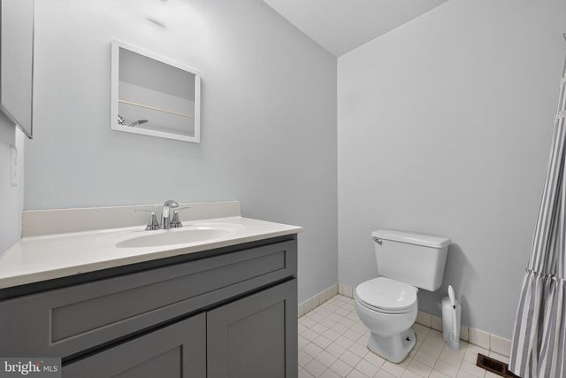 1606 COUNTRYSIDE LN, West Norriton, PA 19403