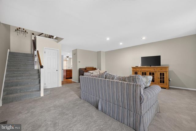 1606 COUNTRYSIDE LN, West Norriton, PA 19403