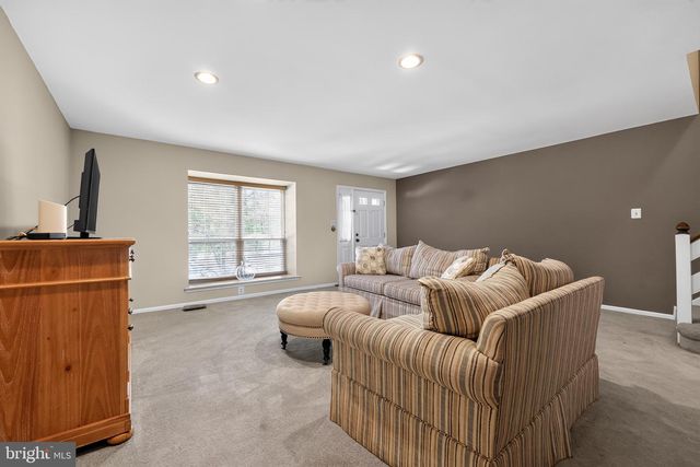 1606 COUNTRYSIDE LN, West Norriton, PA 19403