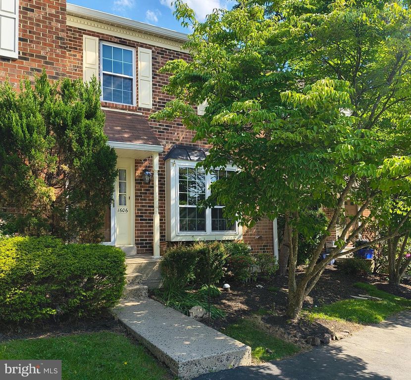 1606 COUNTRYSIDE LN, West Norriton, PA 19403