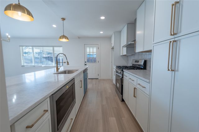 2958 Talisman Drive, Dallas, TX 75229