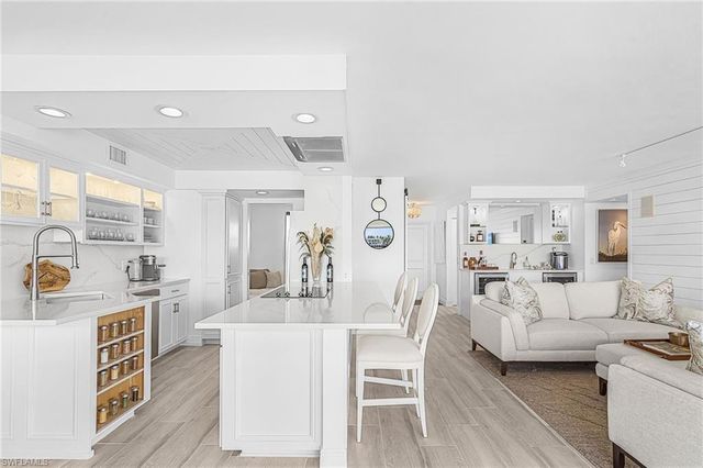1312 Chesapeake AVE B1, Naples, FL 34102