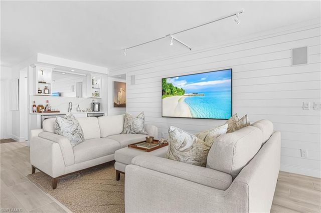 1312 Chesapeake AVE B1, Naples, FL 34102