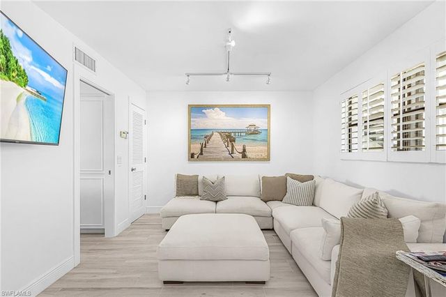 1312 Chesapeake AVE B1, Naples, FL 34102