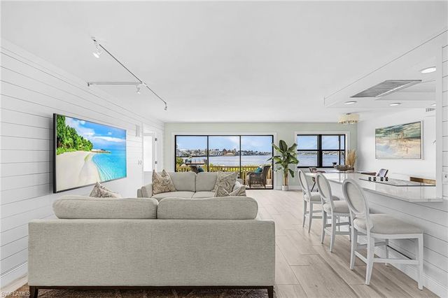 1312 Chesapeake AVE B1, Naples, FL 34102
