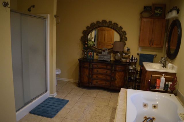 143 Rock Hill Rd, Fairfield Bay, AR 72088