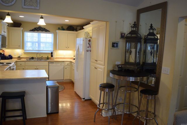 143 Rock Hill Rd, Fairfield Bay, AR 72088