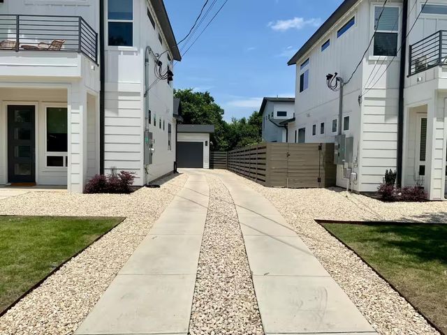 6100 Ponca ST 2, Austin, TX 78741