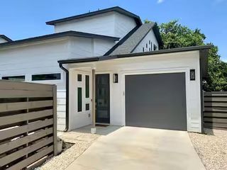 6100 Ponca ST 2, Austin, TX 78741