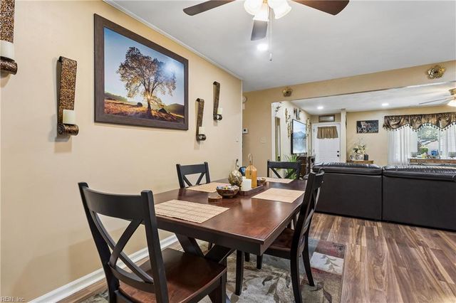 25 Old Church CIR, Portsmouth, VA 23703