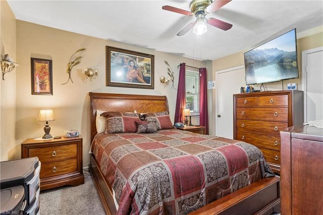 25 Old Church CIR, Portsmouth, VA 23703