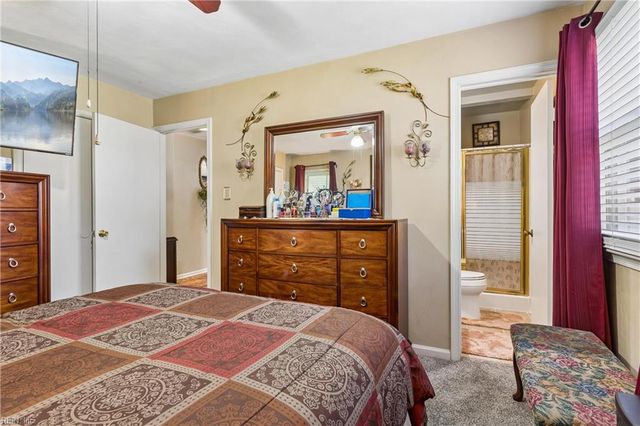 25 Old Church CIR, Portsmouth, VA 23703