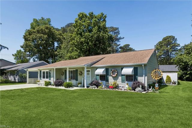 25 Old Church CIR, Portsmouth, VA 23703