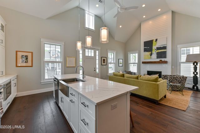 13 Hamlet Row, Beaufort, SC 29906