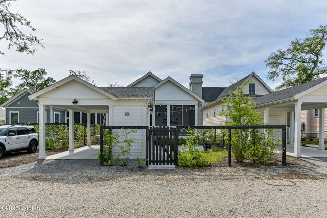 13 Hamlet Row, Beaufort, SC 29906