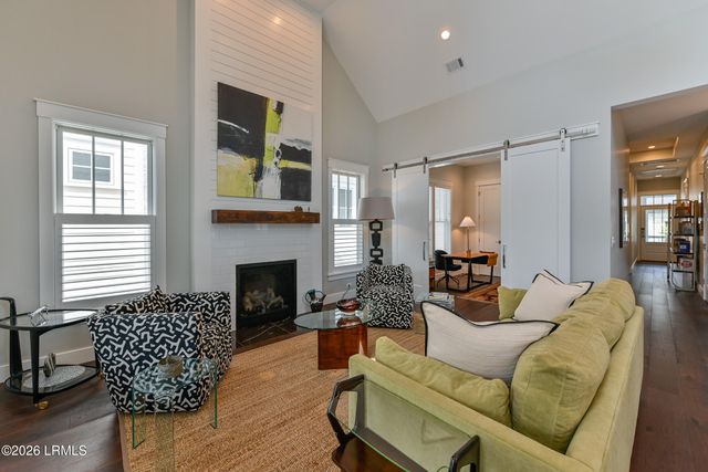13 Hamlet Row, Beaufort, SC 29906