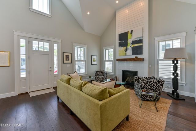 13 Hamlet Row, Beaufort, SC 29906