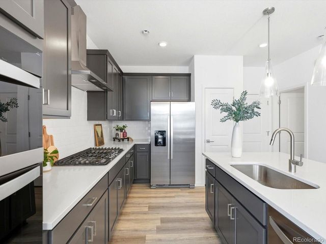 9719 Browns Peak Cir, Littleton, CO 80125