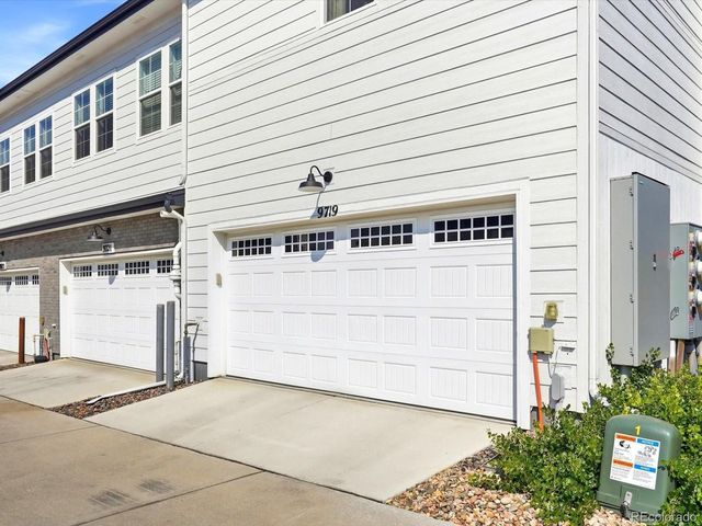 9719 Browns Peak Cir, Littleton, CO 80125