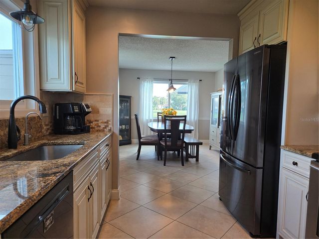 1405 STRADA D ARGENTO, Venice, FL 34292