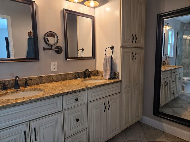 1405 STRADA D ARGENTO, Venice, FL 34292