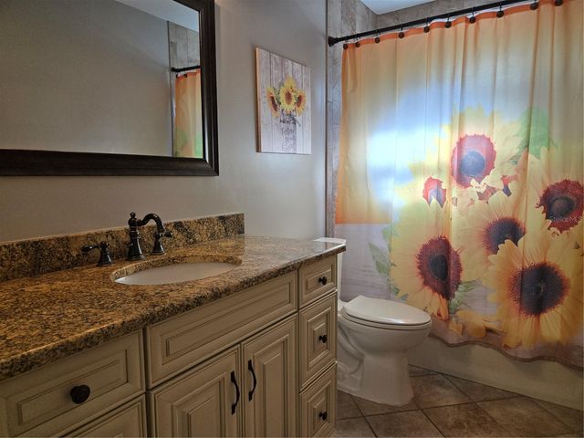 1405 STRADA D ARGENTO, Venice, FL 34292