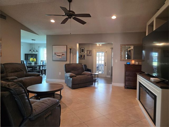 1405 STRADA D ARGENTO, Venice, FL 34292