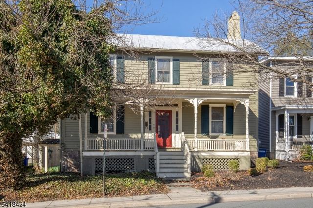 11 Halstead St, Clinton Town, NJ 08809