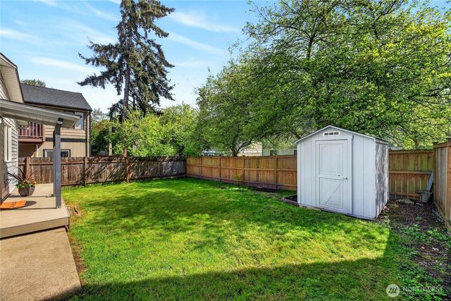 2827 SW Nevada Street, Seattle, WA 98126