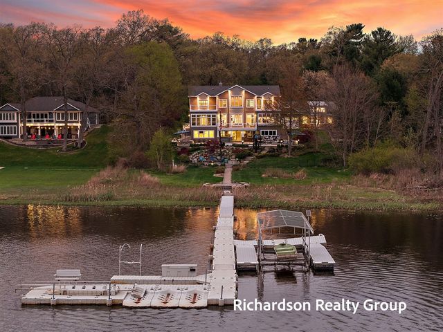 15074 Mercury Drive, Grand Haven, MI 49417
