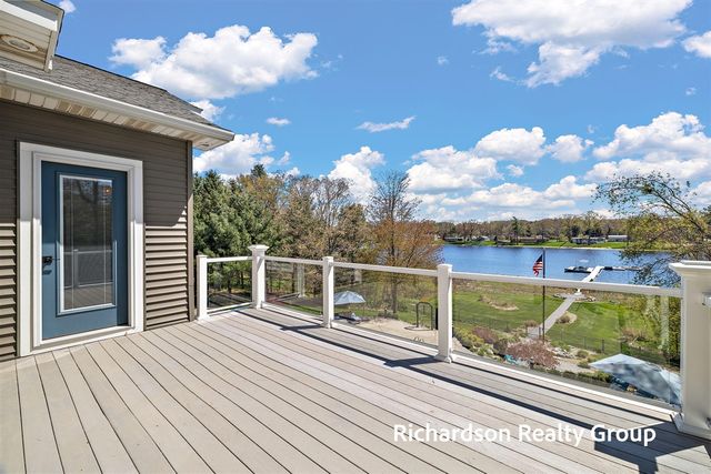 15074 Mercury Drive, Grand Haven, MI 49417