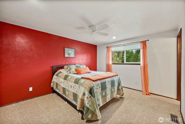 3225 83rd Avenue SW, Olympia, WA 98512