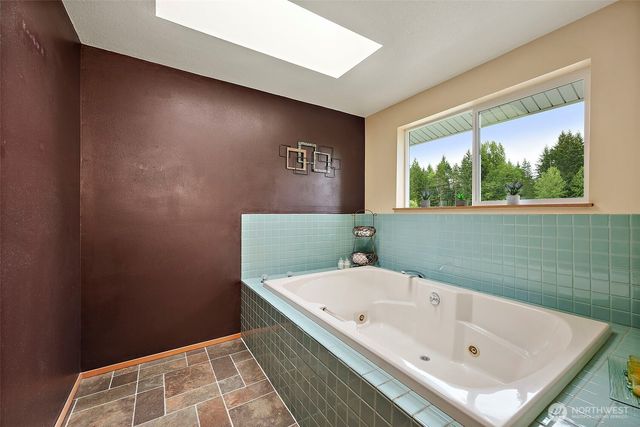 3225 83rd Avenue SW, Olympia, WA 98512