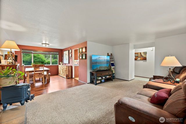 3225 83rd Avenue SW, Olympia, WA 98512